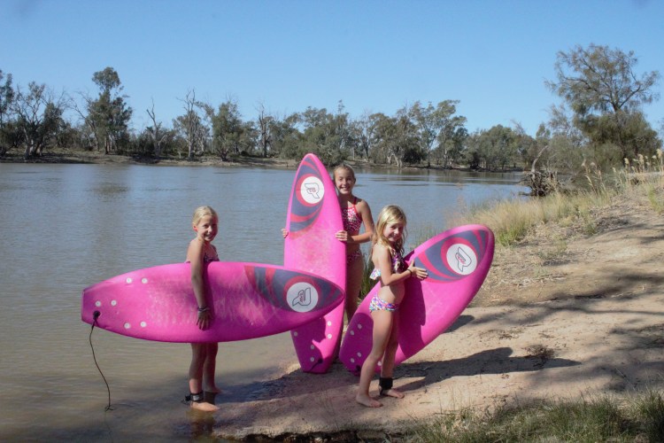 Mildura surfing